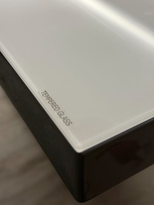 Холна/Трапезна маса КАТО НОВА!