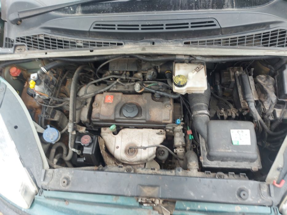 Citroen Xsara Picasso 1.6i на части!!!