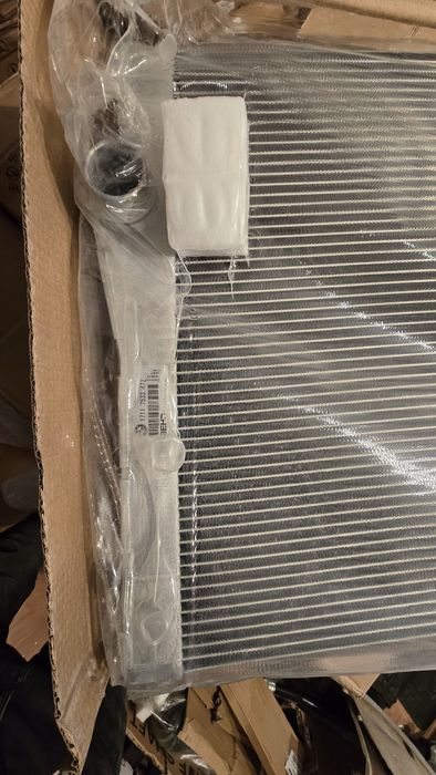 Основной радиатор на bmw e71,bmw X6