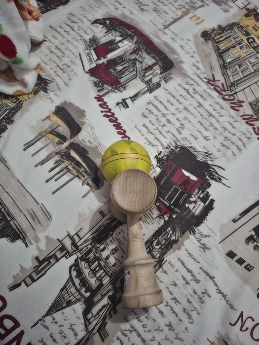 Kendama , ken slaydawg cu tama sweets turbo citrine