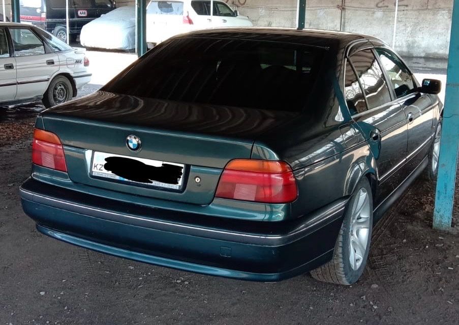 Бампер Е39 перед/зад седан