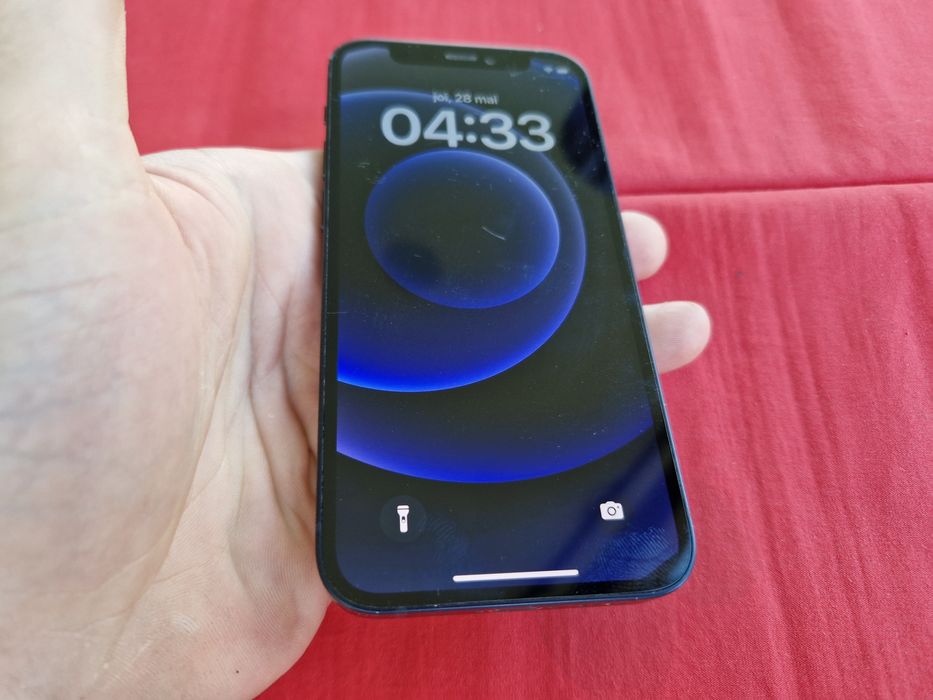 -Iphone 12Mini, Black, 128Gb 4Ram, Bat: 77% stare foarte buna semne normale uzura poze reale doar telefonul nici o reparatie nici o restrictie