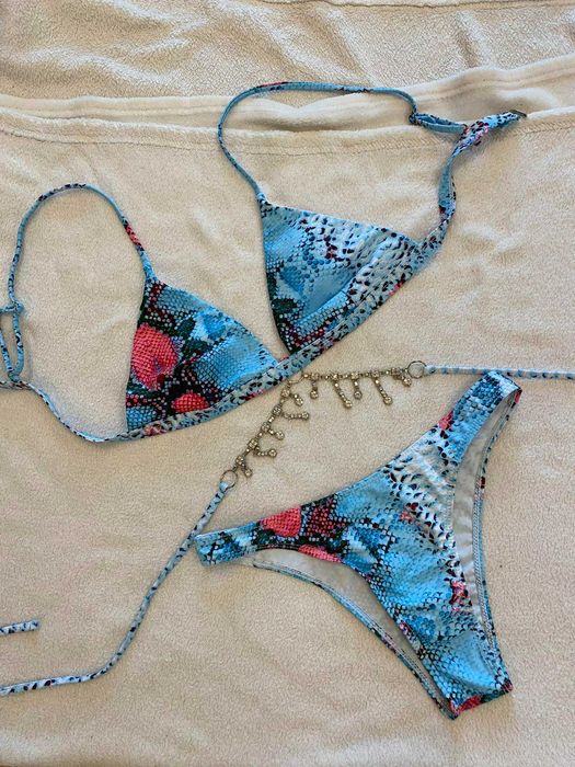 Уникален бански костюм