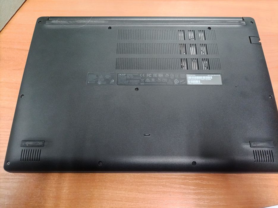 Лаптоп Acer A315-34, 8gb ram,4 cores intel cpu,256 gb ssd