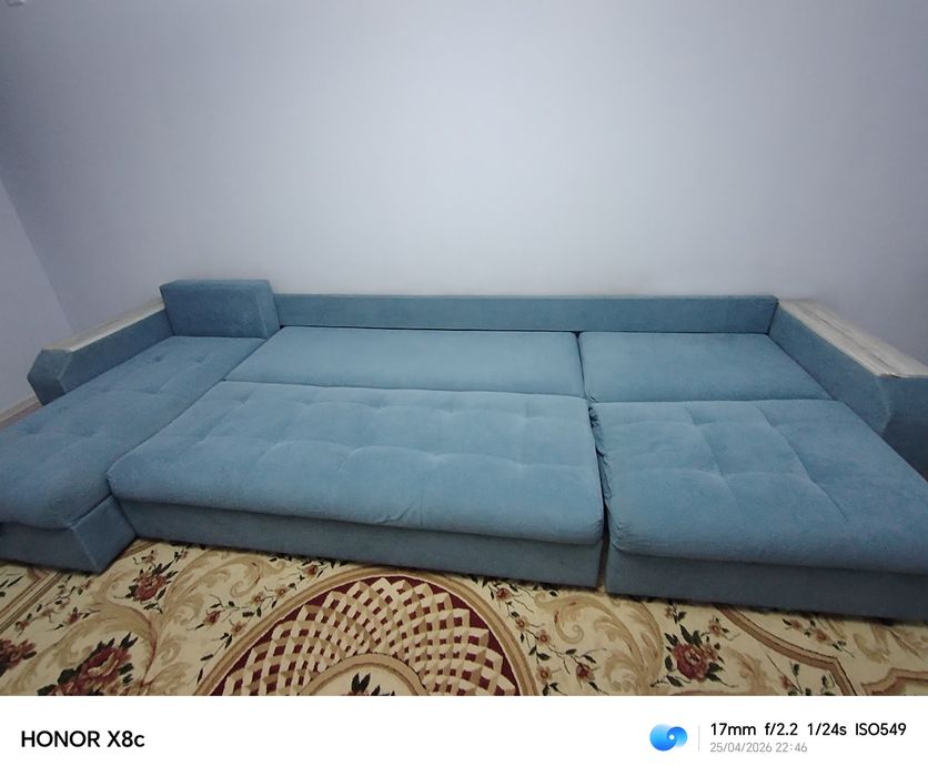 Диван синего цвета 4 метра