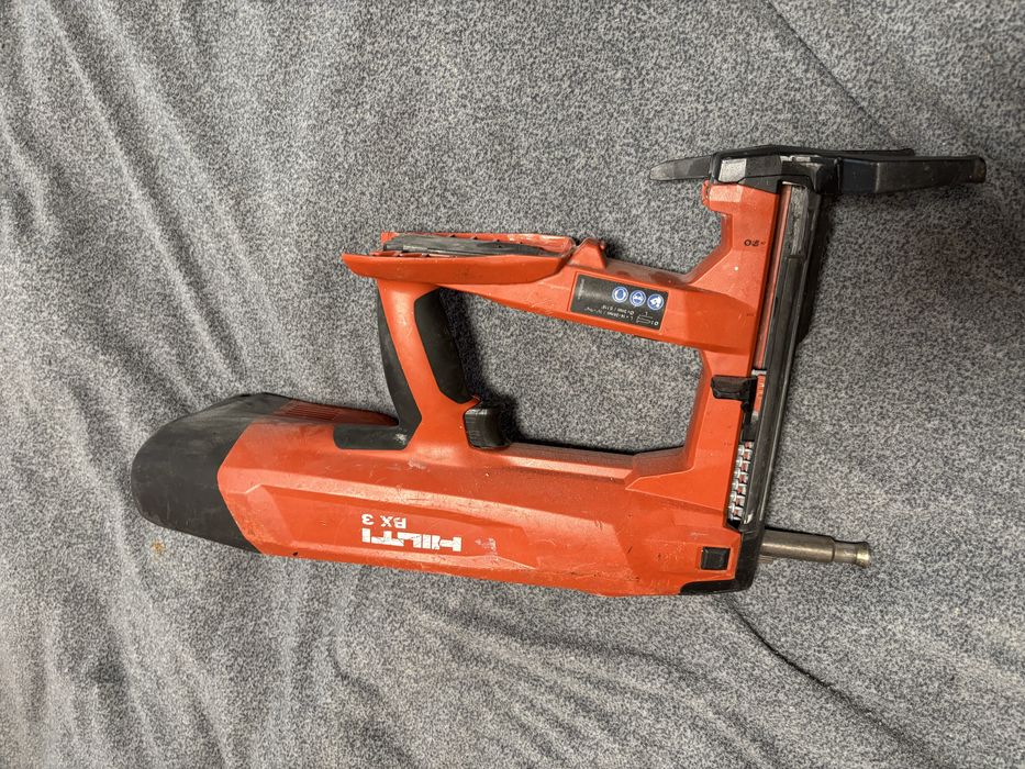 Hilti BX3 Продавам Hilti Bx3.