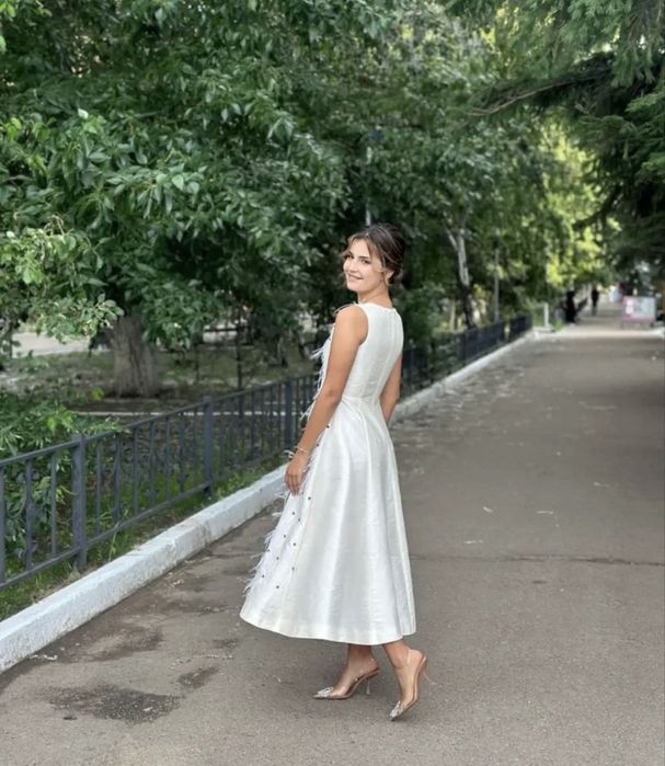 Продам платье Malle