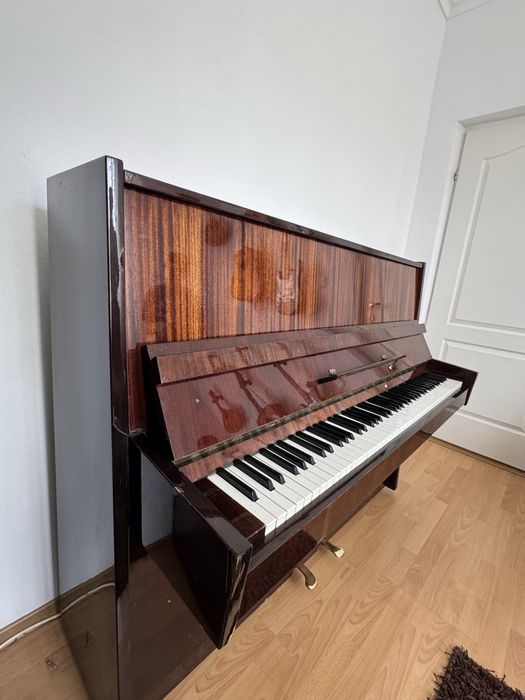 Pianină Tbelpia ucraineană – pian acustic, sunet cald