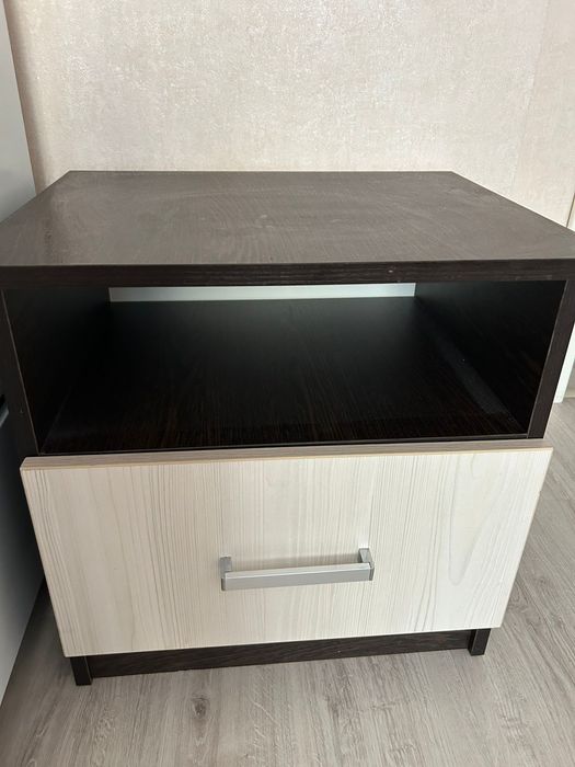 Продам спальный гарнитур