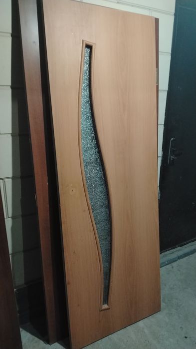 Продам двери межкомнатные