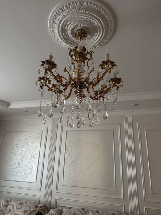 Люстры , 2 шт          .