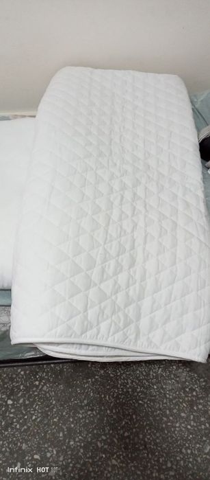 Наматрасник продам