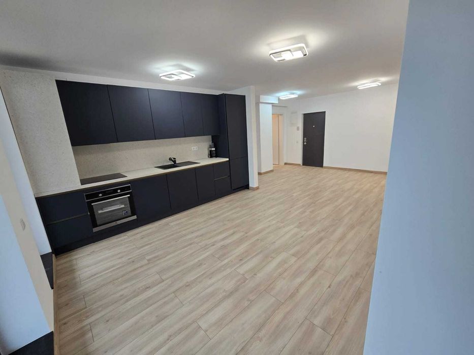 De închiriat– Apartament modern cu 3 camere| Terasă 10 mp| Loc parcare