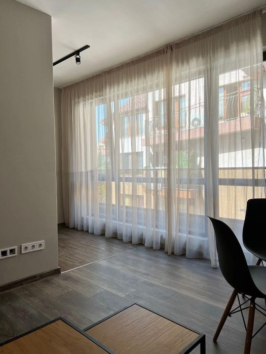 Дава се под наем Двустаен апартамент в София, Славия - 65 кв.м за 715 € - Снимка #1