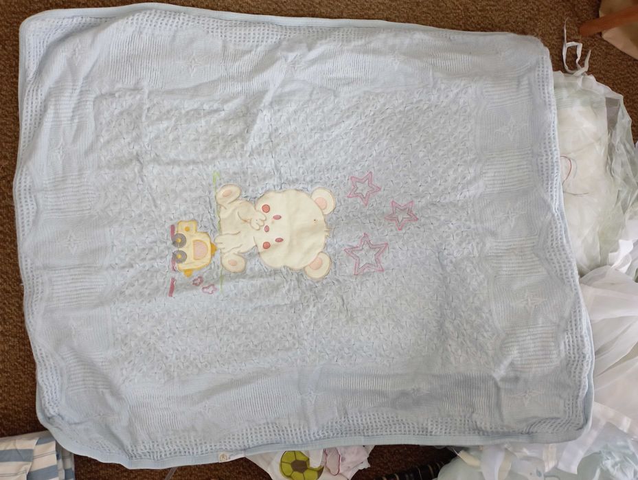 Бебешки одеяла и кърпа за баня. Стандартен размер, в отлично състояние