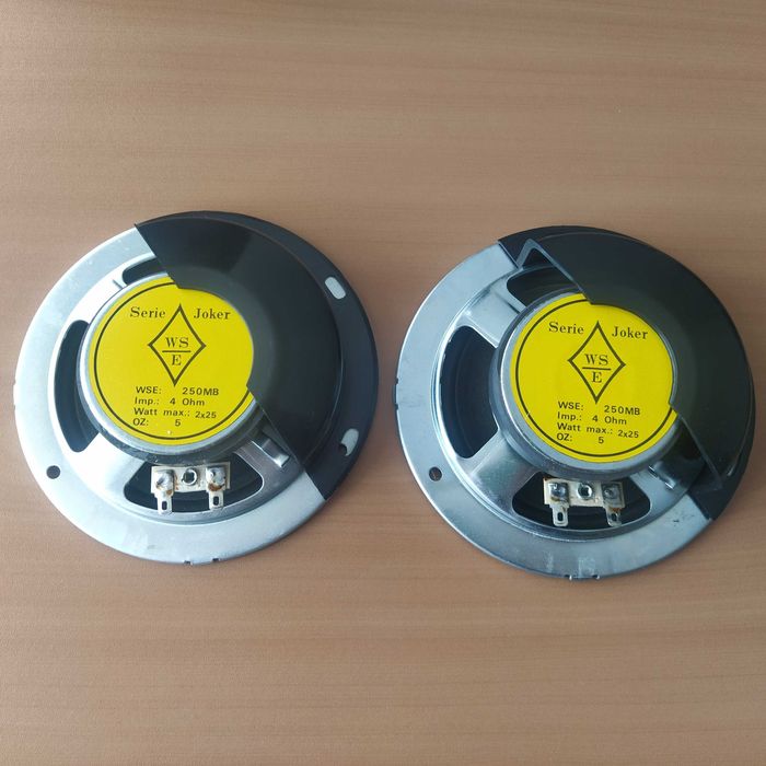 Радиокасетофон за кола Sharp RG-6200H (ретро/винтидж/vintage)