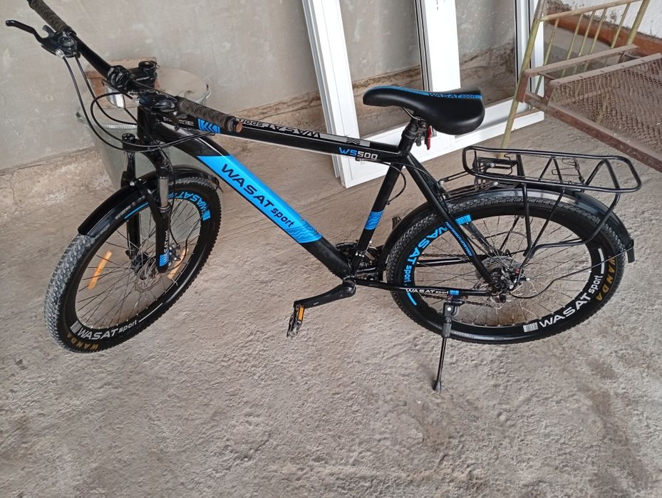 Wasat sports.  Koʻk  Rang