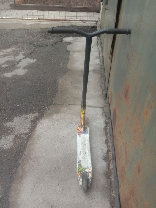 Продам трюковой самокат
