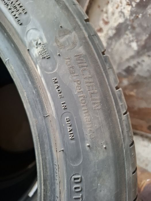 Michelin Pilot Sport 4  245 45 18 XL