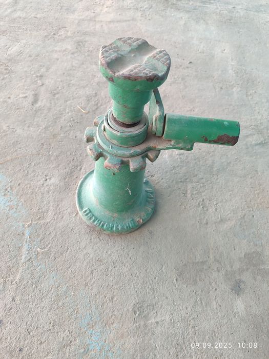 Домкрат механический 5т