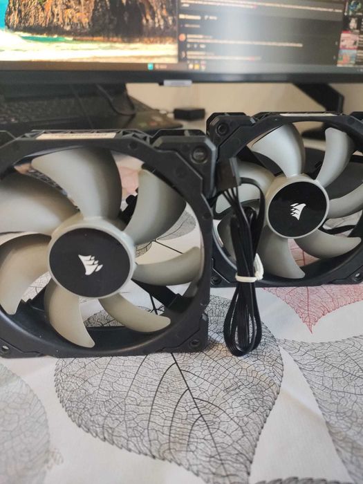 Cooler Corsair ML120 si  MSI MAG MAX F20A-1 RGB