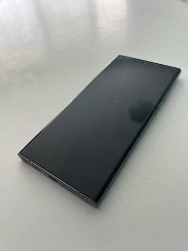 Samsung Galaxy S23 Ultra 256GB - Перфектен екран