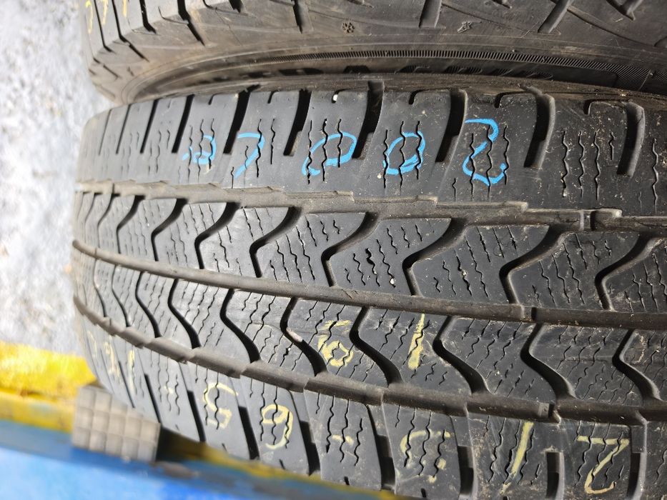 215 65 16c iarna goodyear