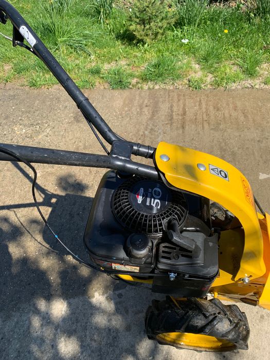 Vand unelte agricole