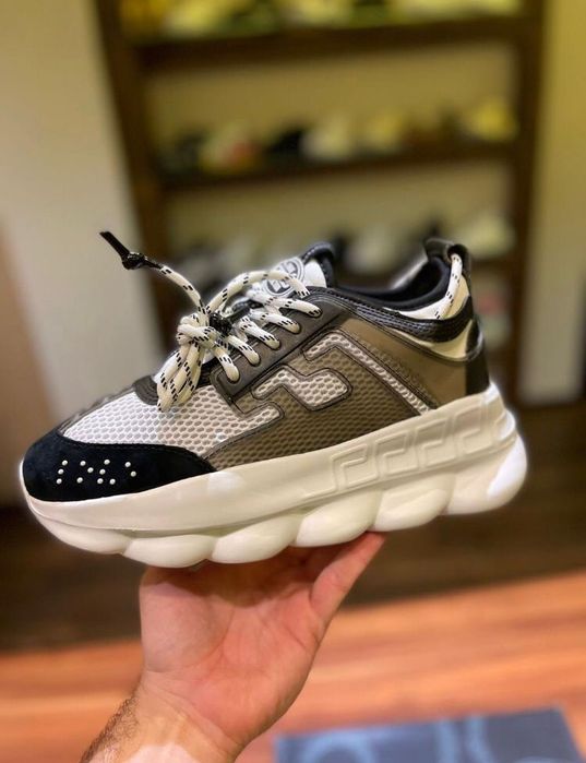 Versace universali ediție limitată