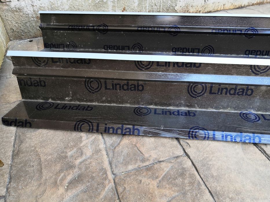 Bordură tablă maro