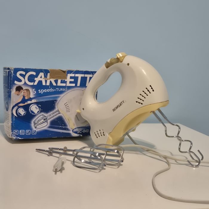 Продаю миксер Scarlett срочно