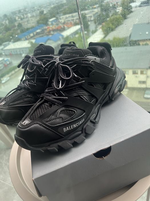 Balenciaga Track 43