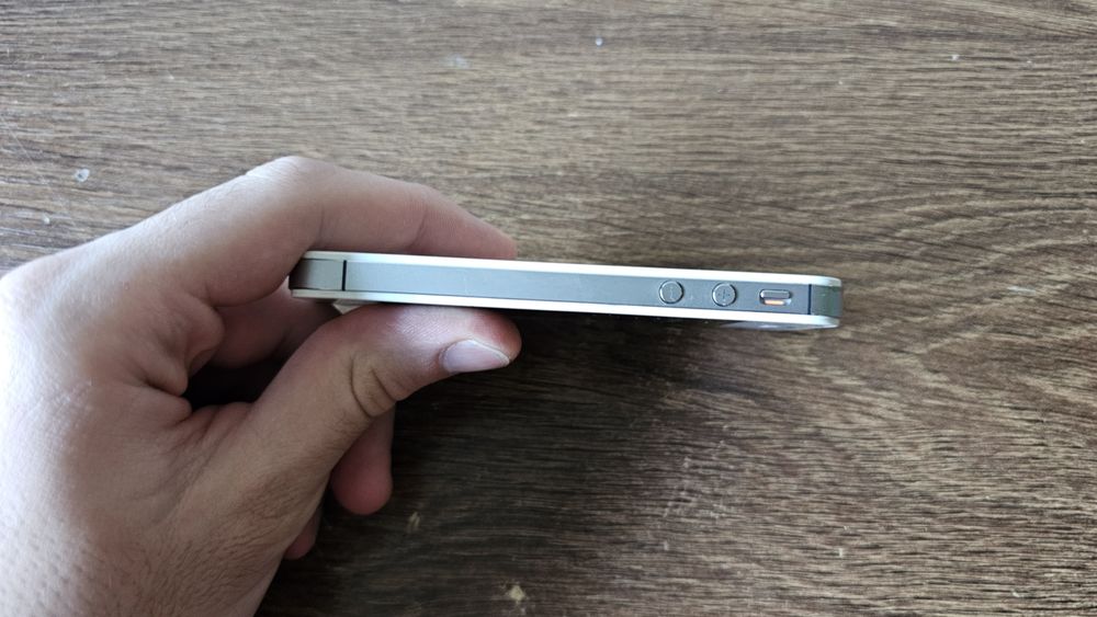iPhone 4s alb 16Gb