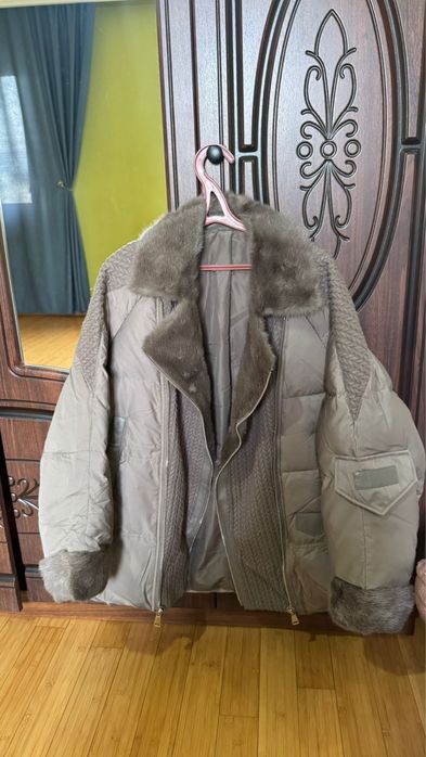 Женская тёплая куртка