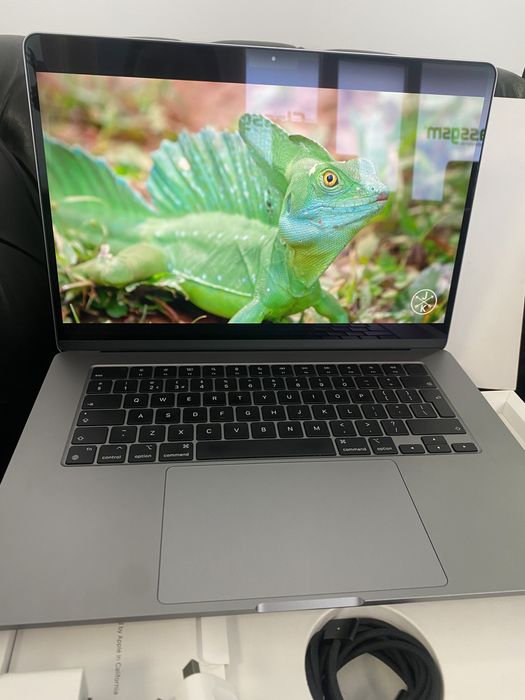 MacBook Air M2 15-inch/ 256 Gb / Space Gray / Cod produs: JL25