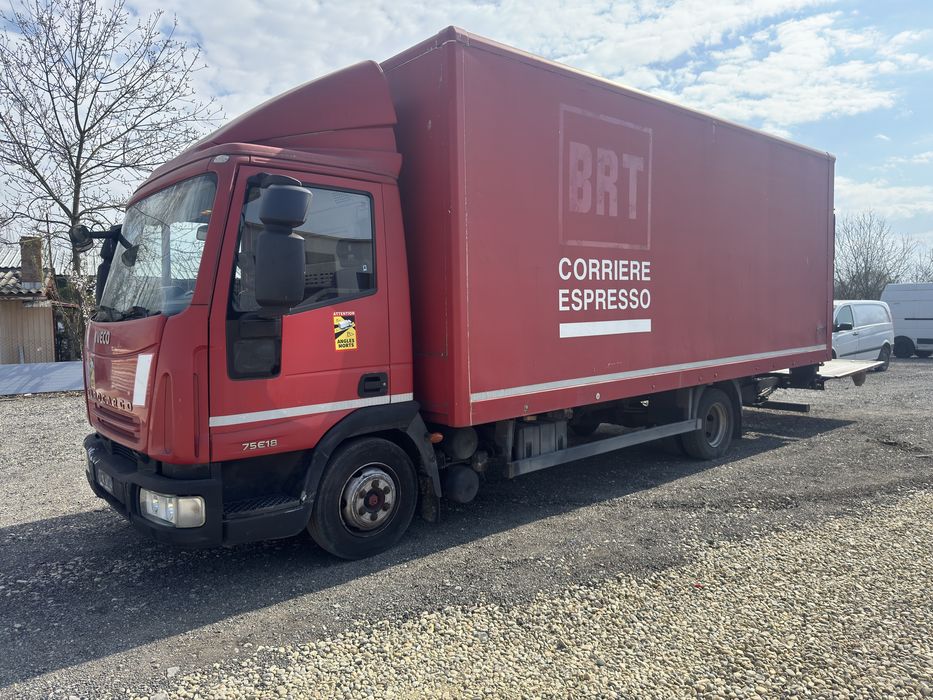 Iveco eurocago 75/18 cu lift recent adus italia