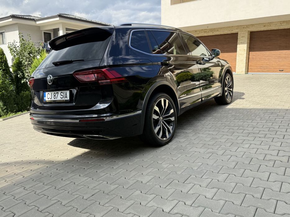 VW Tiguan 2019 all space 7 locuri R Line 2.0L TSI 220 CP benzina 4x4
