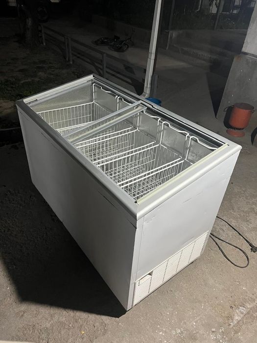 Морозильный ларь 400л