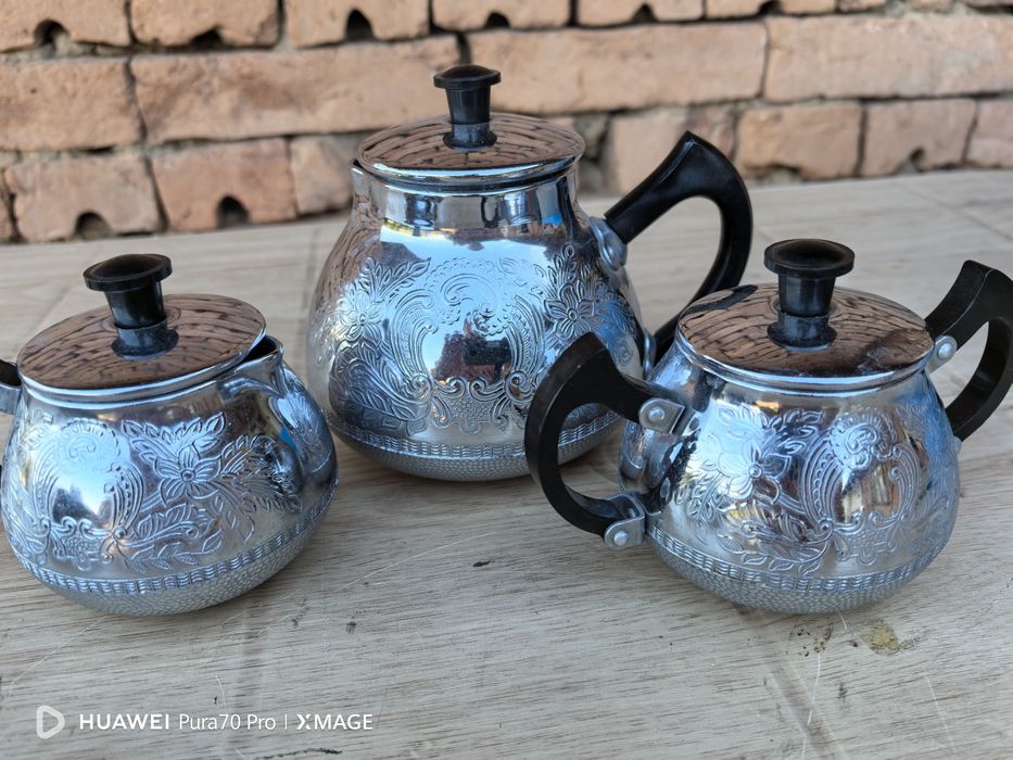 Юбилеен чаен сервиз по случай 50 годин СССР
В ОТЛИЧНО състояние.
3бр