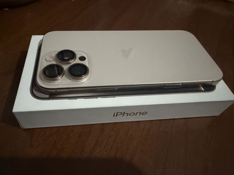 I phone 16 pro max Desert Titanium 256GB sotiladi