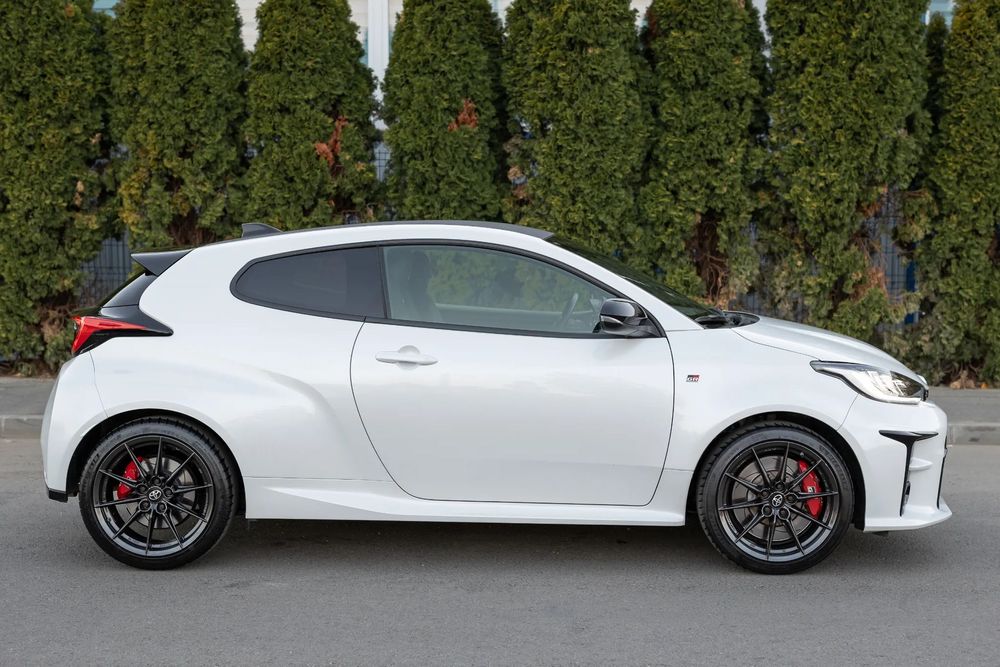 Toyota Yaris primul proprietar, model rar, GR Yaris Hatchback 3 usi 1.6L Turbo 16PT