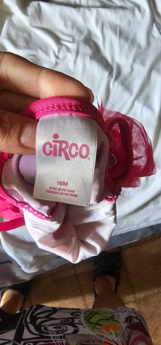 Продаю купальники для девочки