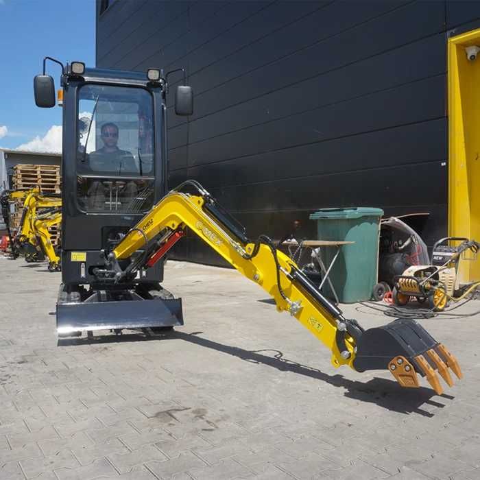 Мини багер Cimex CHE12RS-CAB-SB с чупеща стрела