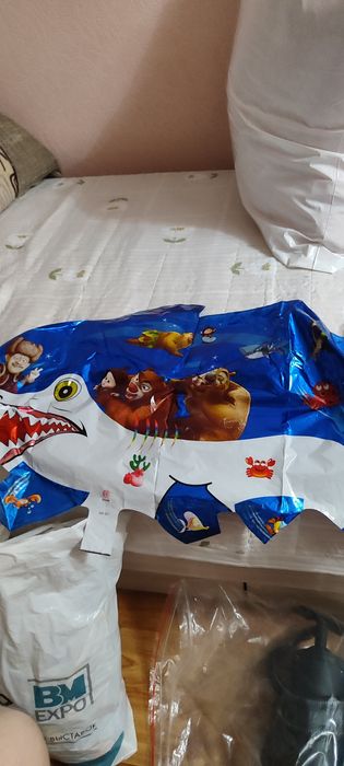 Продам шарики разные.