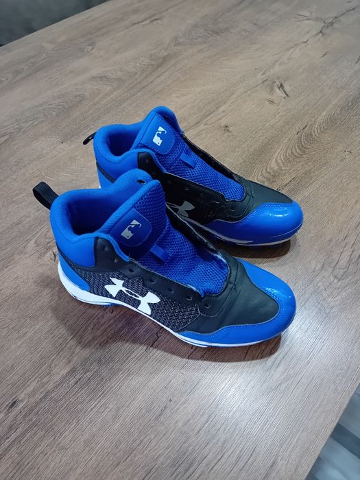 Обувки  за футбол [бутонки]