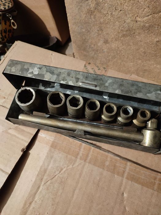 Продам набор рожковых ключей.