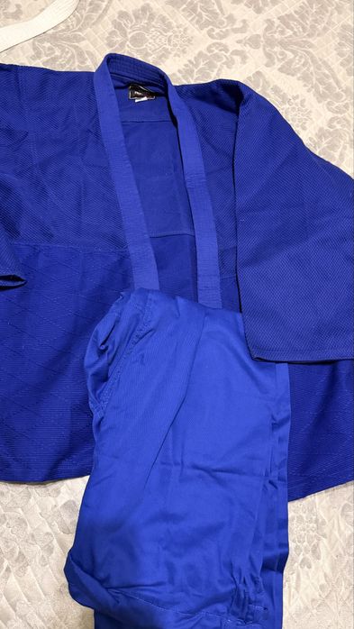 Два кимоно в синем цвете