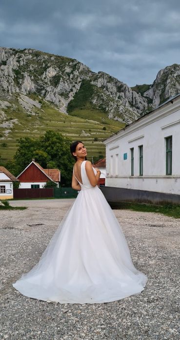 Rochie simplă de mireasă