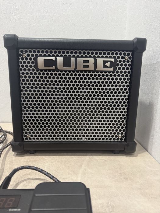Комбоусилитель Roland Cube 10-GX