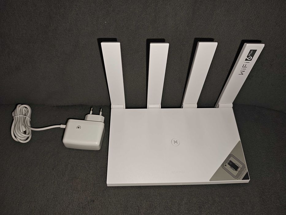 Pachet Sistem Mesh Wi-Fi 6 Huawei – 3 Unități (Huawei Mesh 3 + AX3 Quad-core)